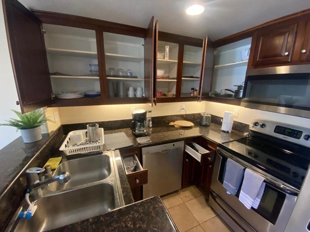 Vacation Floor 2-story Two Bedroom La Jolla Luxury