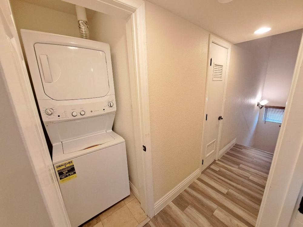 Vacation Two Bedroom La Jolla Luxury Condo *