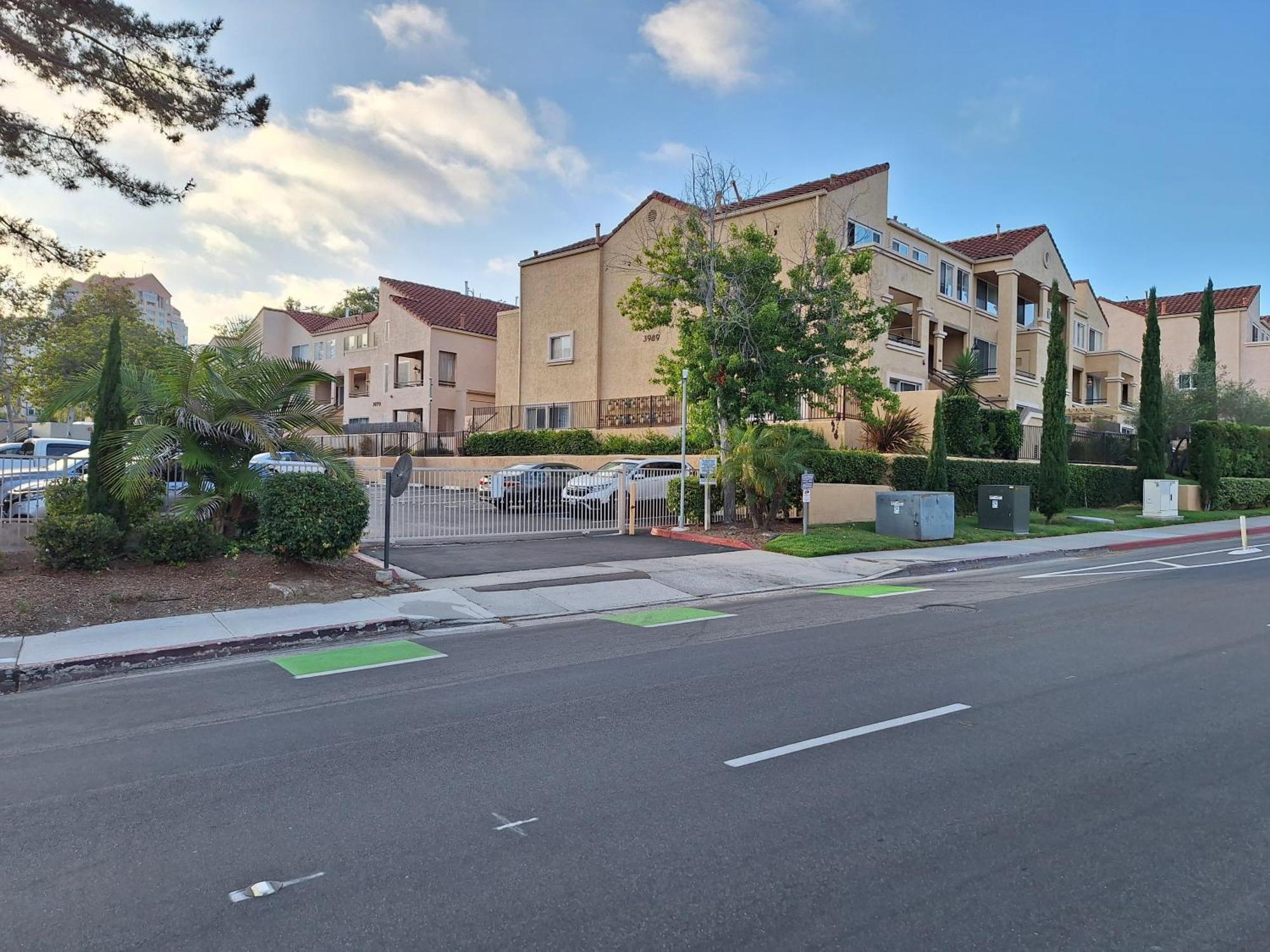 Vacation Two Bedroom La Jolla Luxury Condo *