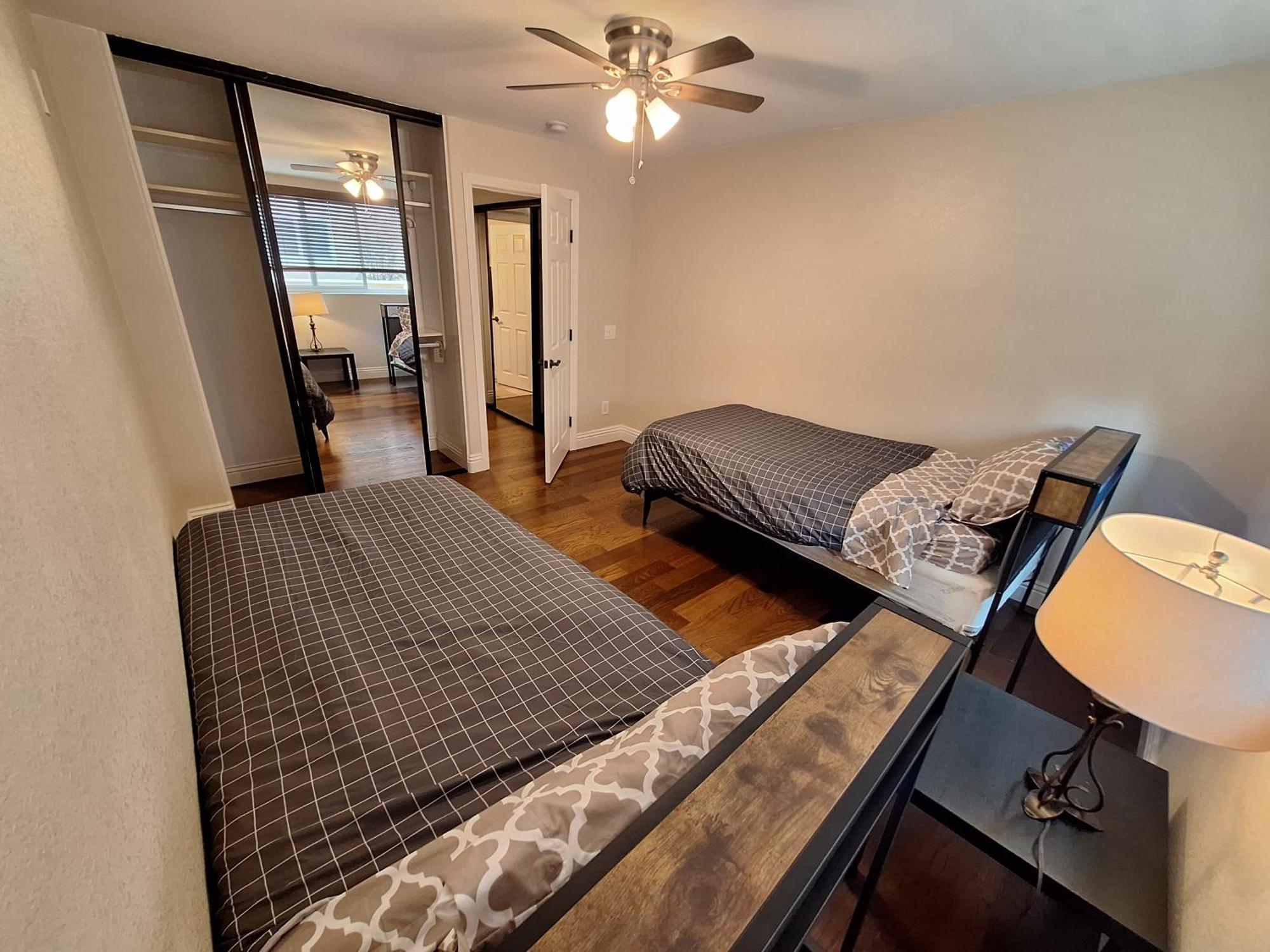 Vacation Two Bedroom La Jolla Luxury Condo San Diego